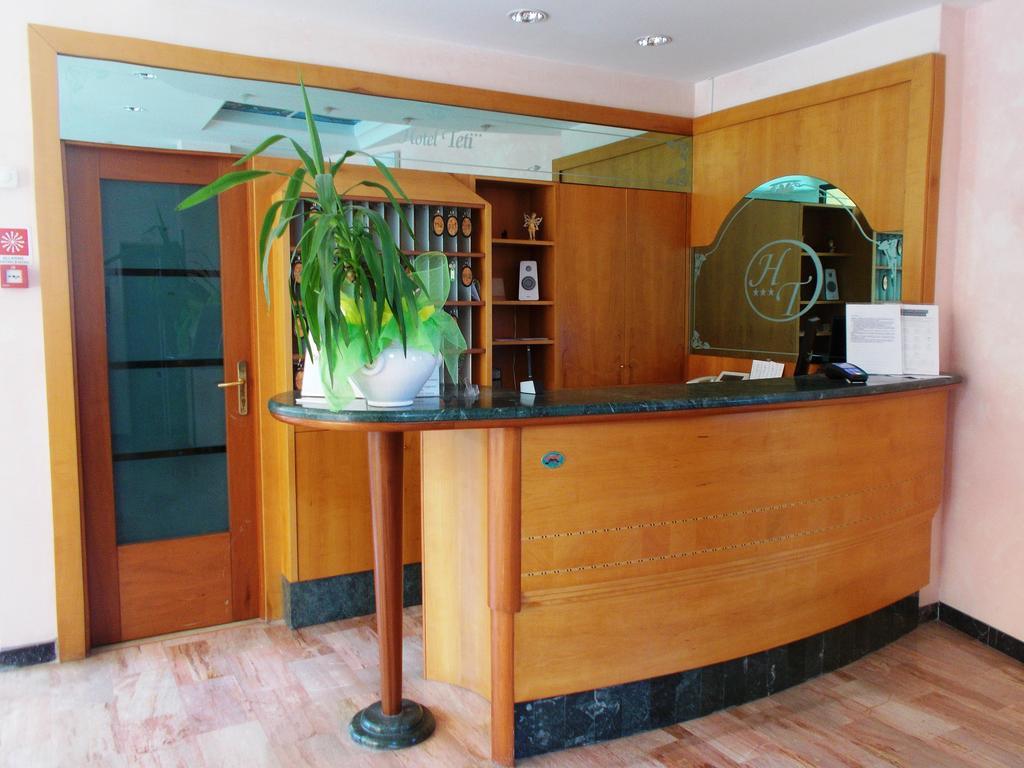 Hotel Teti بيلاريا-إيجيا مارينا المظهر الخارجي الصورة