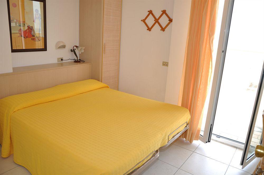 Hotel Teti بيلاريا-إيجيا مارينا المظهر الخارجي الصورة